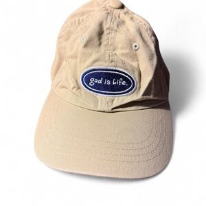 GOD IS LIFE. Beige Baseball cap 🧢 🙏🏼